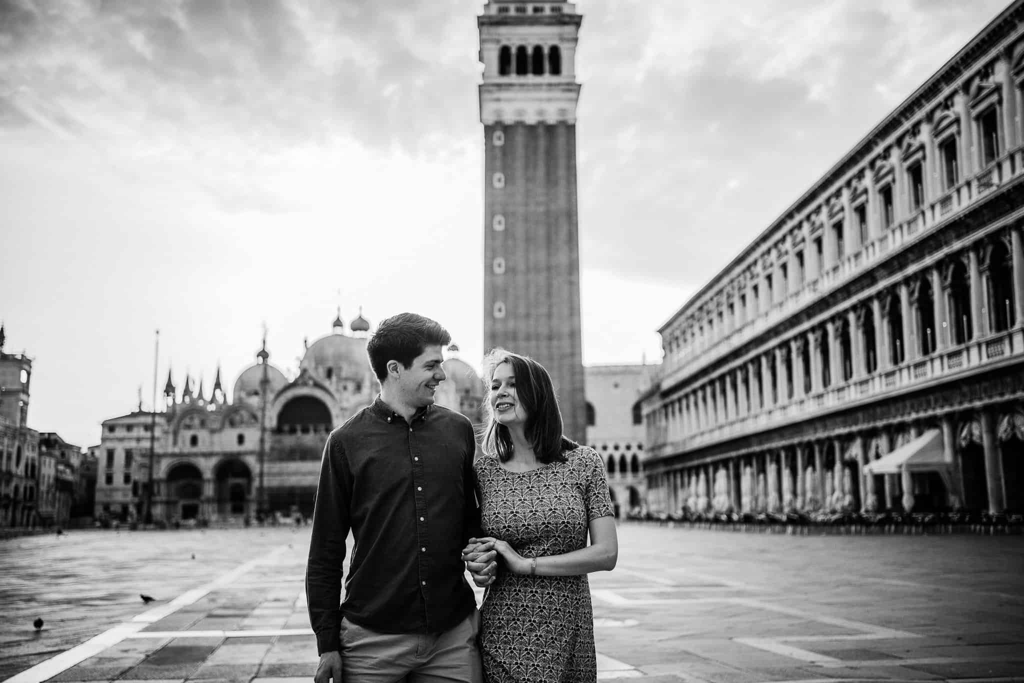 bw photo of a happy couple in Piazza San Marco in Venice