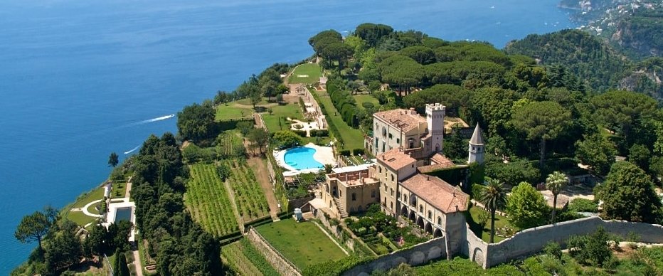 Villa Cimbrone from above, a luxurious wedding venue in Amalfi